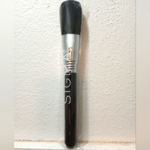 Sigma F30 Large Powder brush